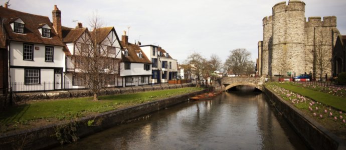 Canterbury hen weekend destination, cottages and activities