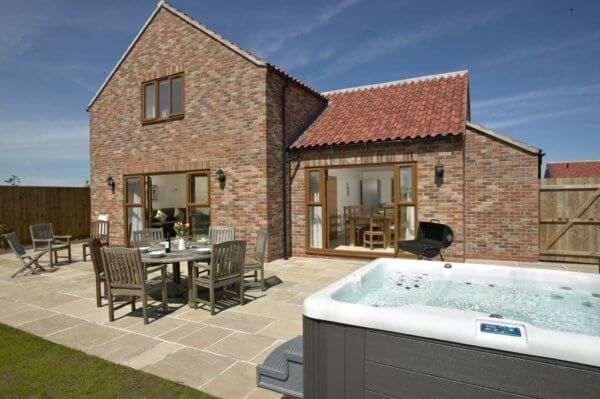 Contemporary yorkshire cottages hot tub cottage 1 as