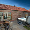 Contemporary yorkshire cottages hot tub cottage 4 e