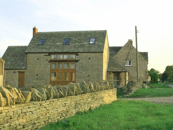HB oxfordshire stone barn Oxford Hen Weekend