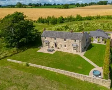 Yorkshire Retreats, Hot Tub