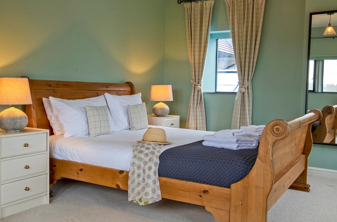 derbyshire hall bedroom as