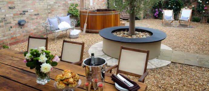 Special Offer Hen Party Houses And Activity Packages Acacia Cottages