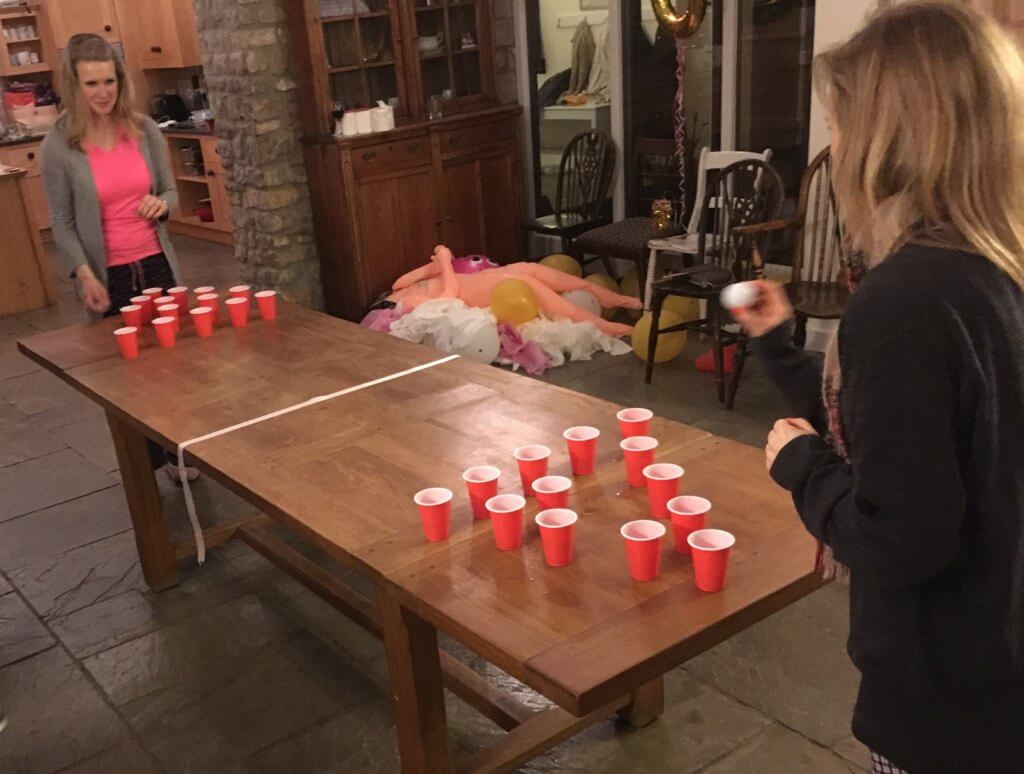 beer pong hen party games