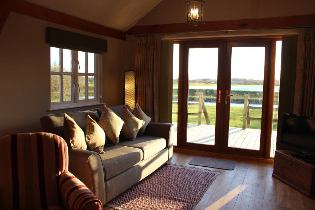 Luxury Yorkshire, Hot Tub, near York, sleeps 15 Acacia Cottages