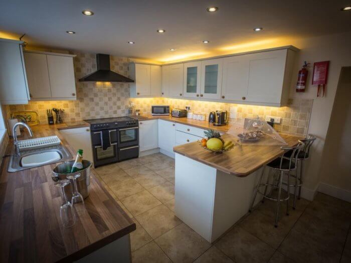 north yorkshire house kitchen, hen party house