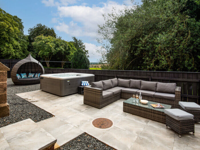 northumberland with hot tub