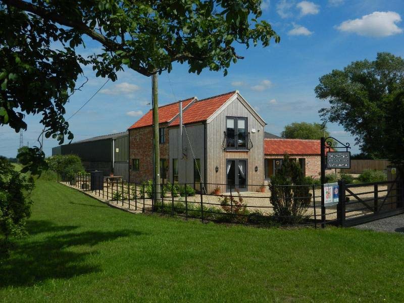 Nottinghamshire Barns Sleeps 8 Near Lincoln Acacia Cottages