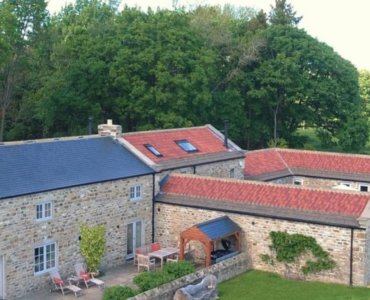 Trio of Yorkshire Barns, Hot Tub